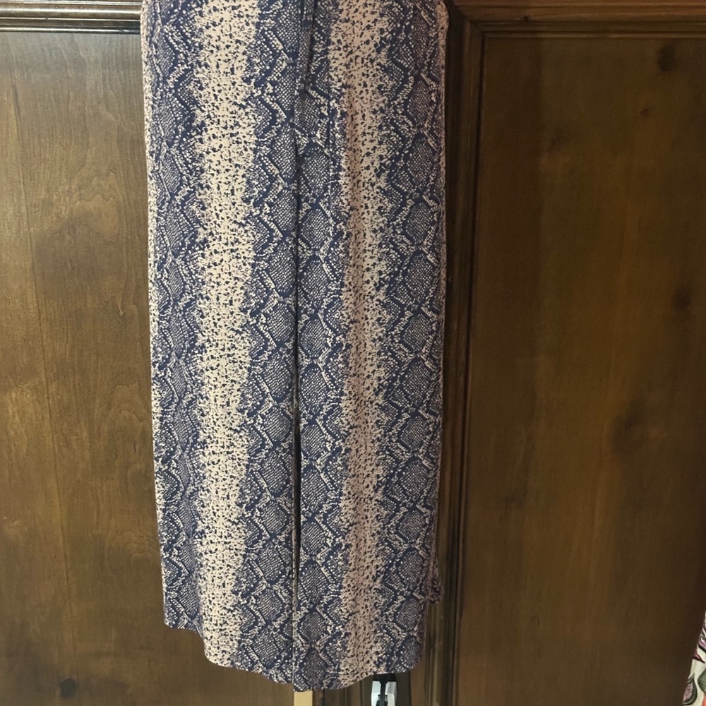 SIZE S Blue Life Tan and Blue Cropped Ankle Pants - Picture 3 of 9